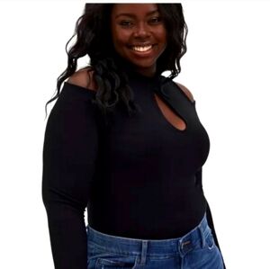 Torrid 2 Foxy Cold Shoulder Long Sleeve Top